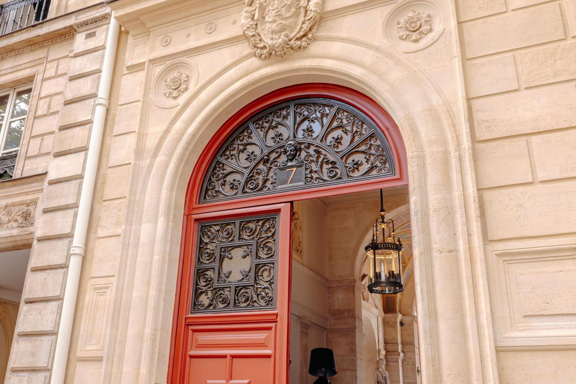 Hotel De Pourtales Paris Extérieur photo